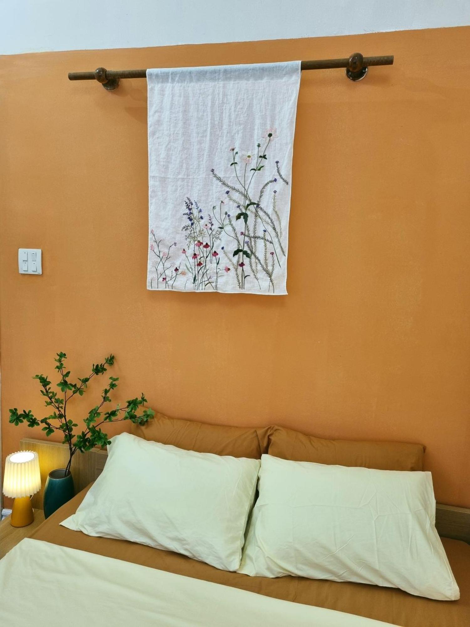 Daisy's * Hanoi